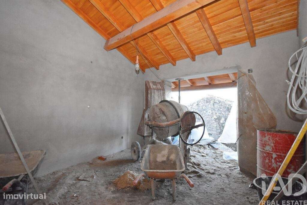 Casa / Villa T3 em São Miguel, Santa Eufémia e Rabaçal de 155 m2 - Grande imagem: 4/16