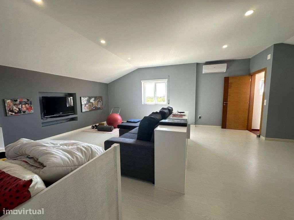 Moradia V5 com piscina - Reguengo Pequeno-21