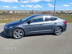 Hyundai Elantra 1.6 Comfort - 1