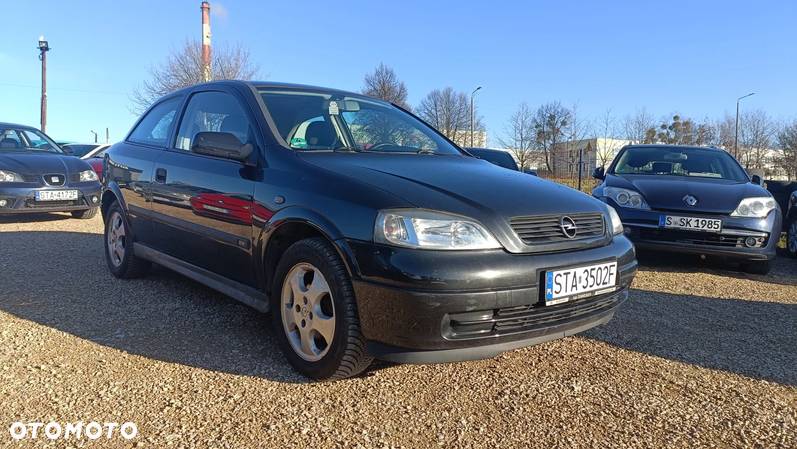 Opel Astra II 1.6 Sportive - 2