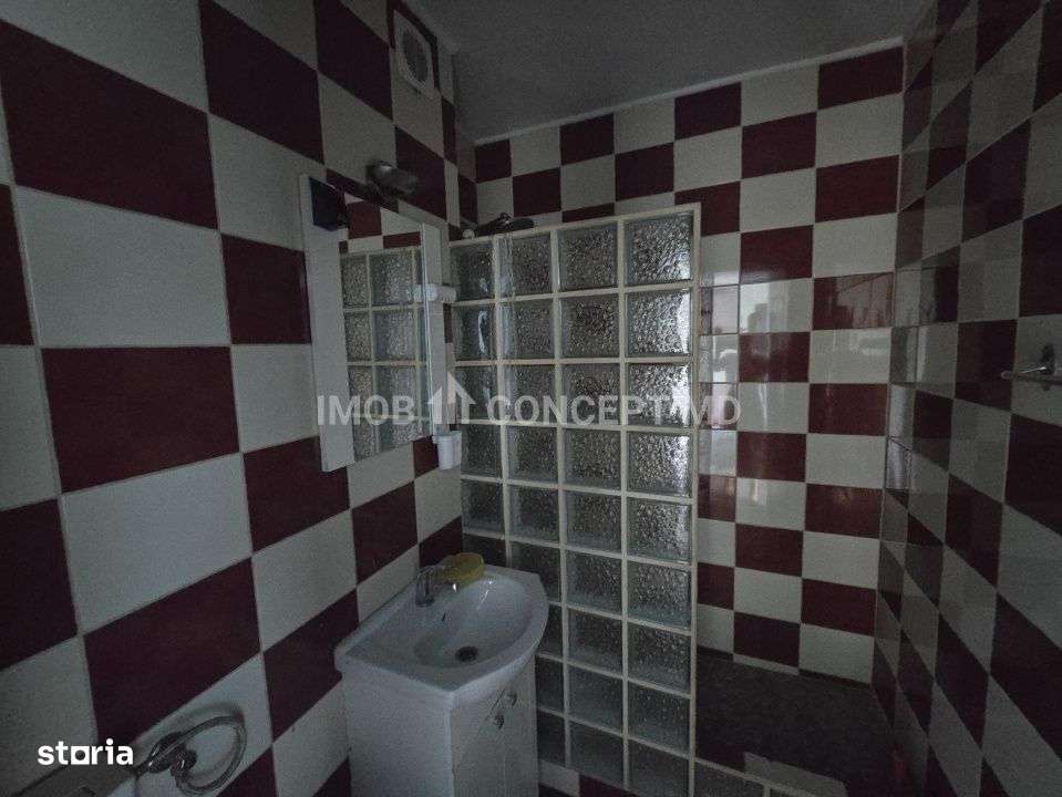 Vanzare apartament 2 camere in zona Nord-Piata-13
