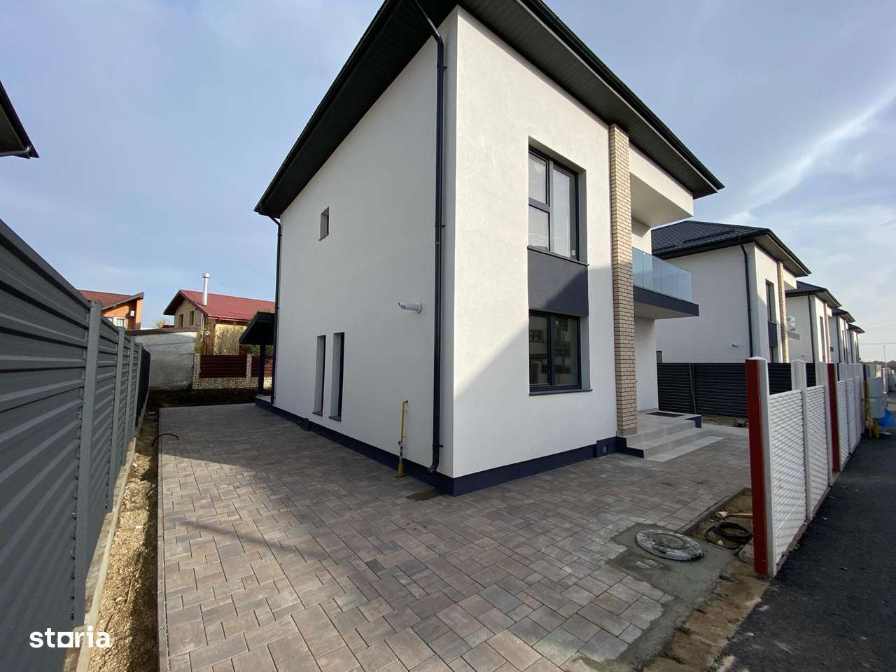 Case individuale cu 4 camere. Teren 400 mp. Comision 0 - Imagine principală: 5/8