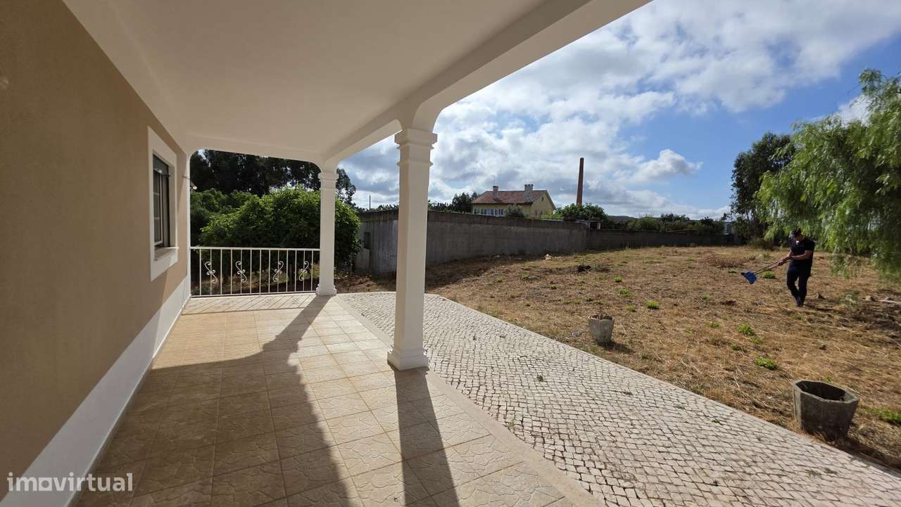 Excelente Moradia T3 com Vista Panorâmica sobre a Albufeira do Castel-44