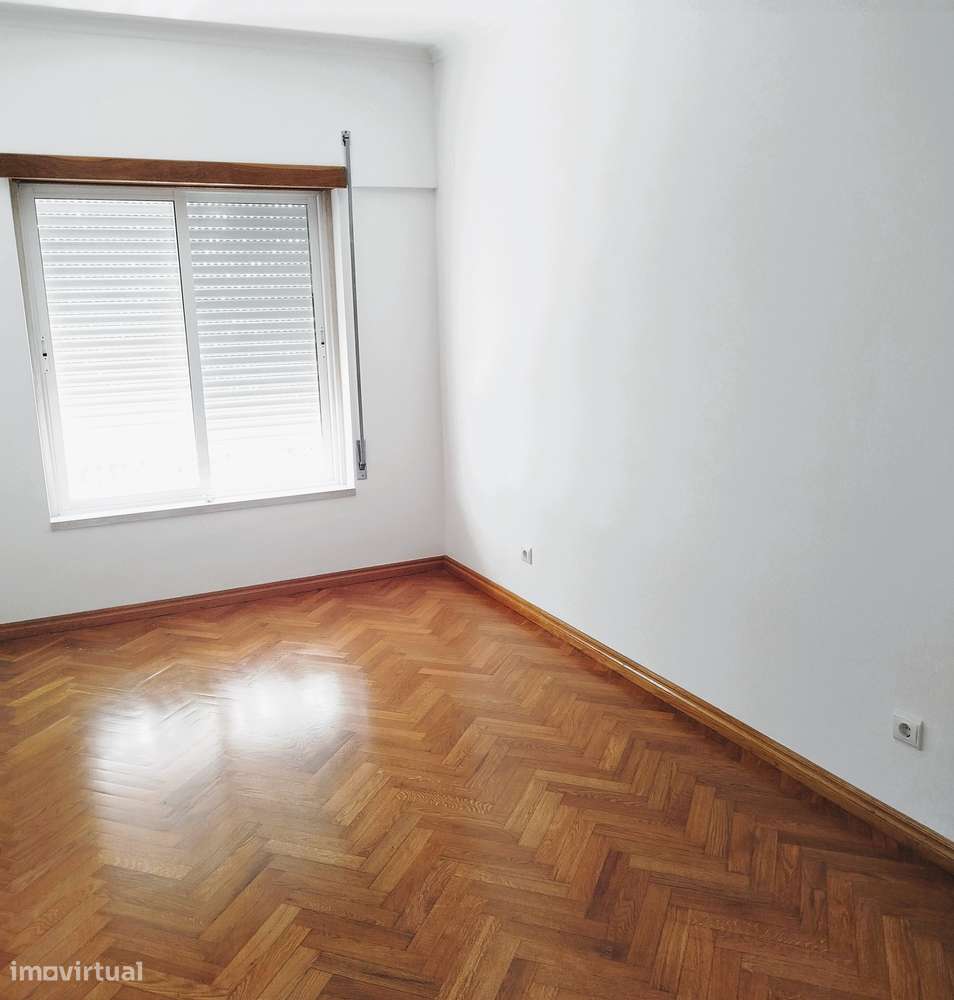 Arrendo Duplex T3 em Frente a Universidade, Monte Caparica - Grande imagem: 4/20