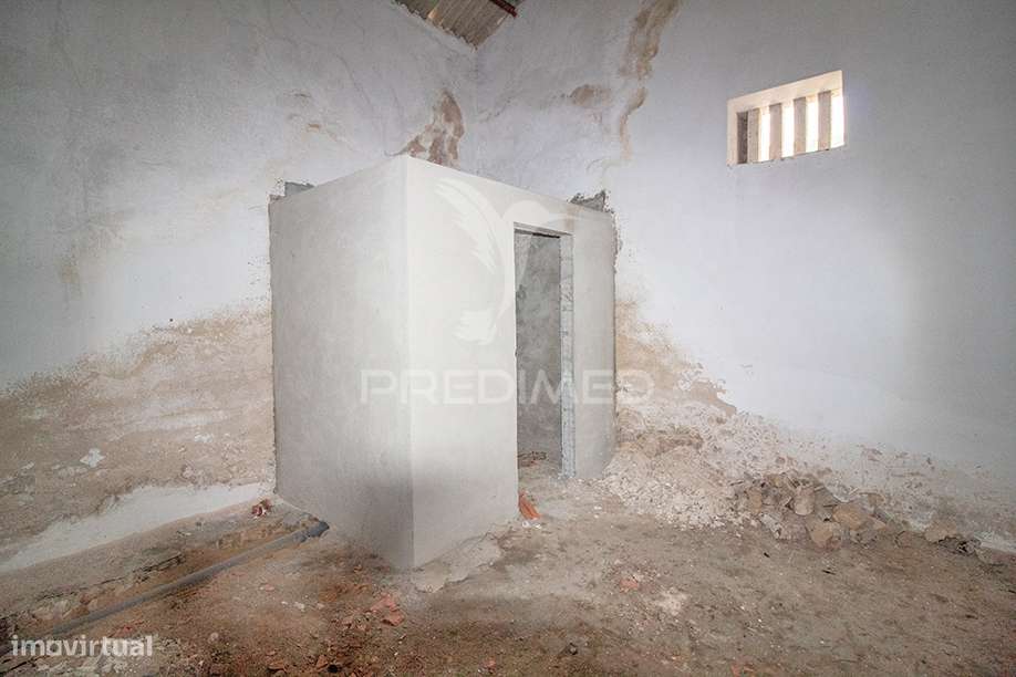 Armazém no centro do Vimieiro - Grande imagem: 5/8