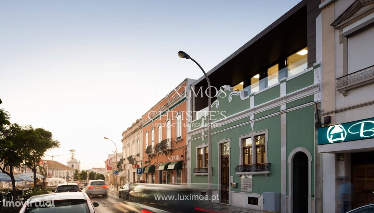 Edifício com 14 escritórios, para venda no centro de Loulé, Algarve