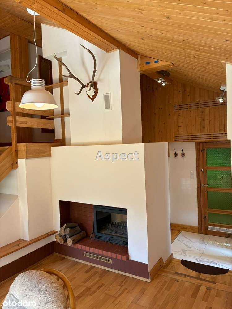 Dom w górach z basenem i dużą działką-12