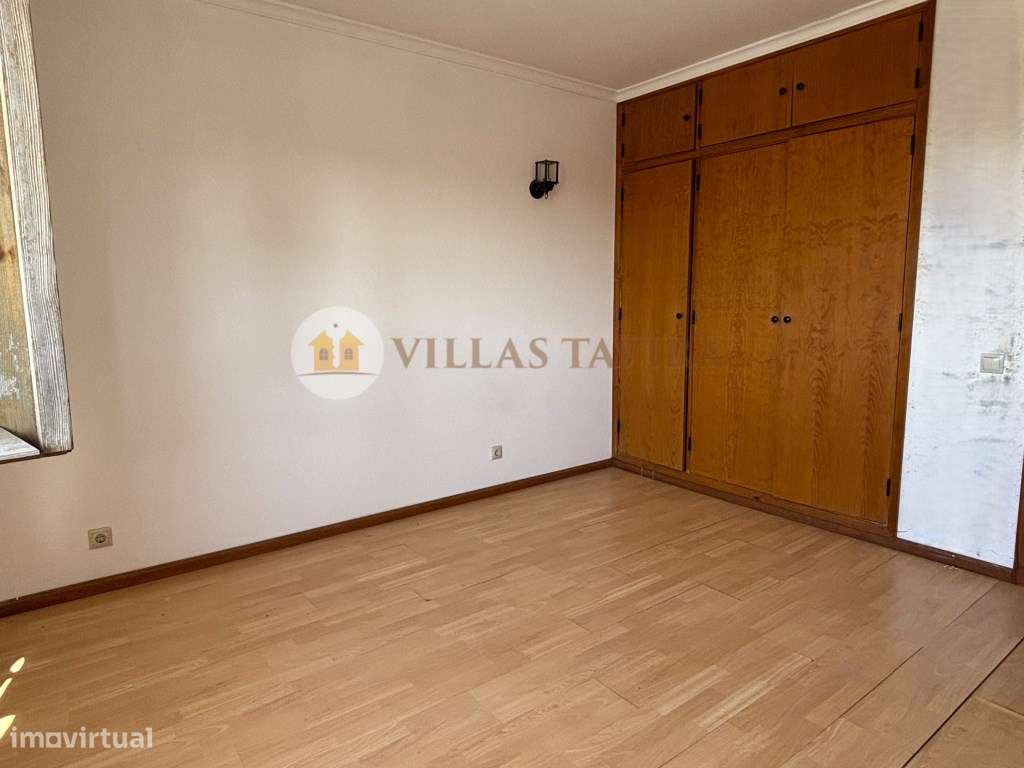 Moradia de estilo tradicional- Charme, vistas sob a Serra e Mar-29