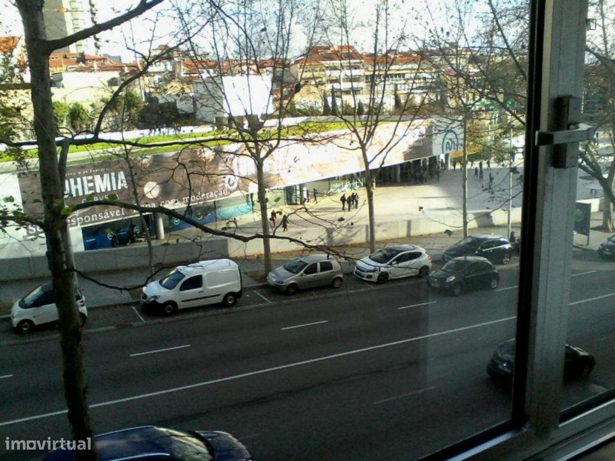 Estúdio - localizado em Santo Ildefonso Porto - Grande imagem: 3/7