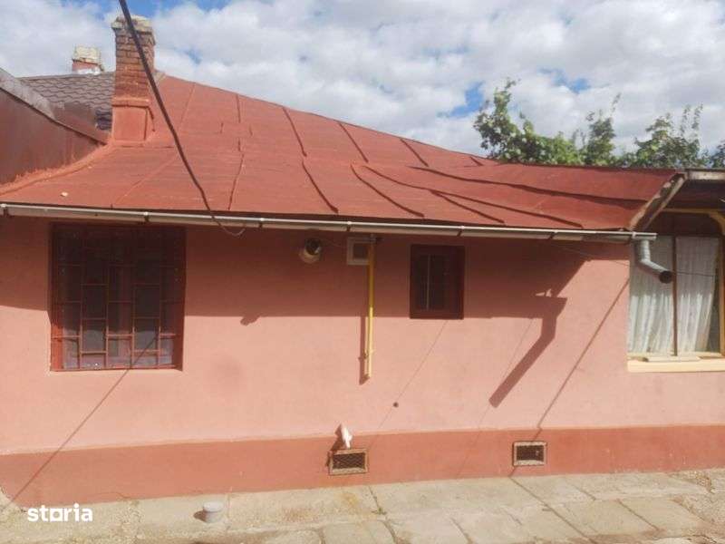 Casa de vanzare in orasul Giurgiu - Imagine principală: 2/8