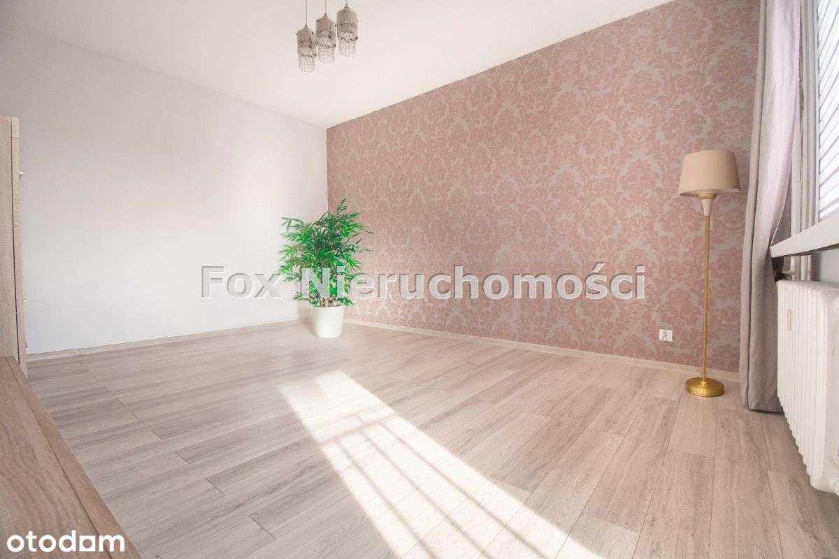 Niezwykle widokowe 3 pokoje z balkonem po remoncie-4