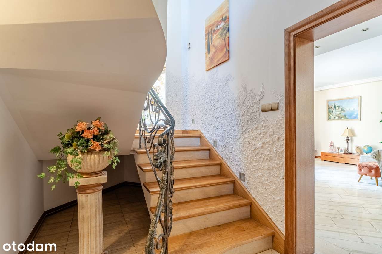 DOM Z pod Gdańskiem. PONADCZASOWA ELEGANCJA, PRZESTRZEŃ I SPOKÓJ-6