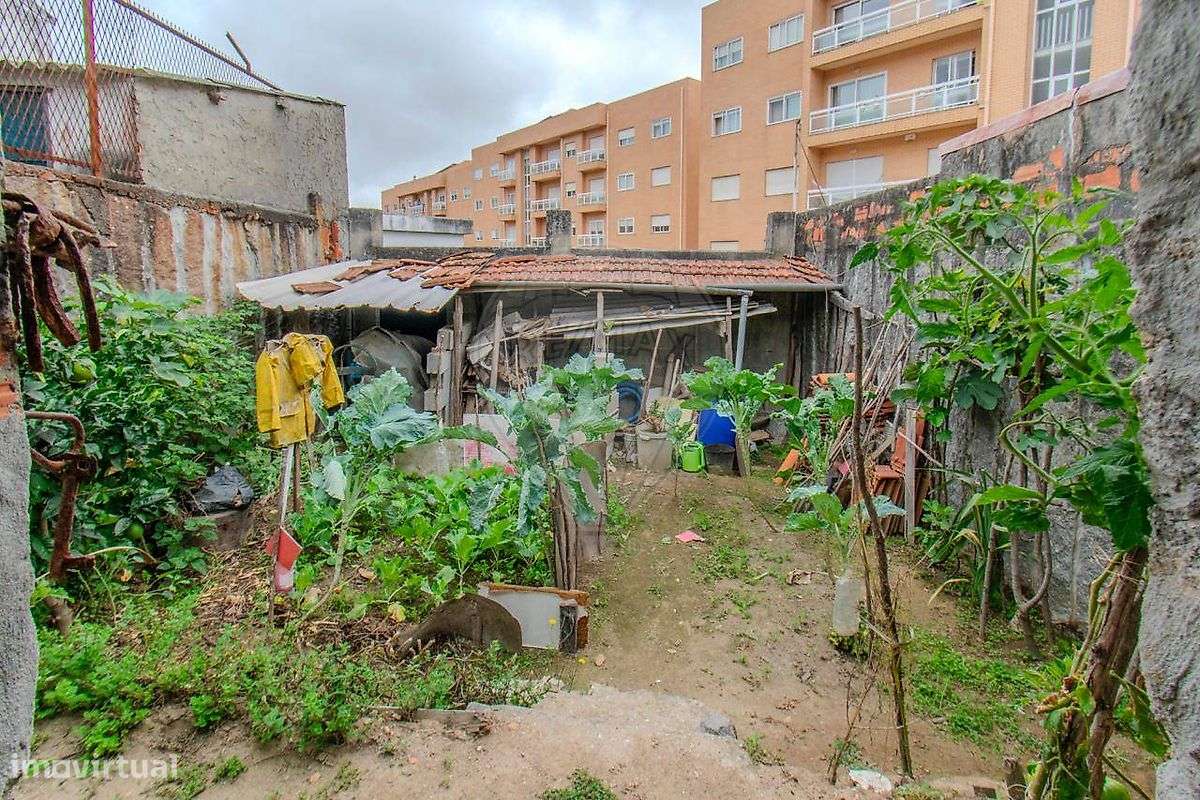 Moradia T2 para venda-15