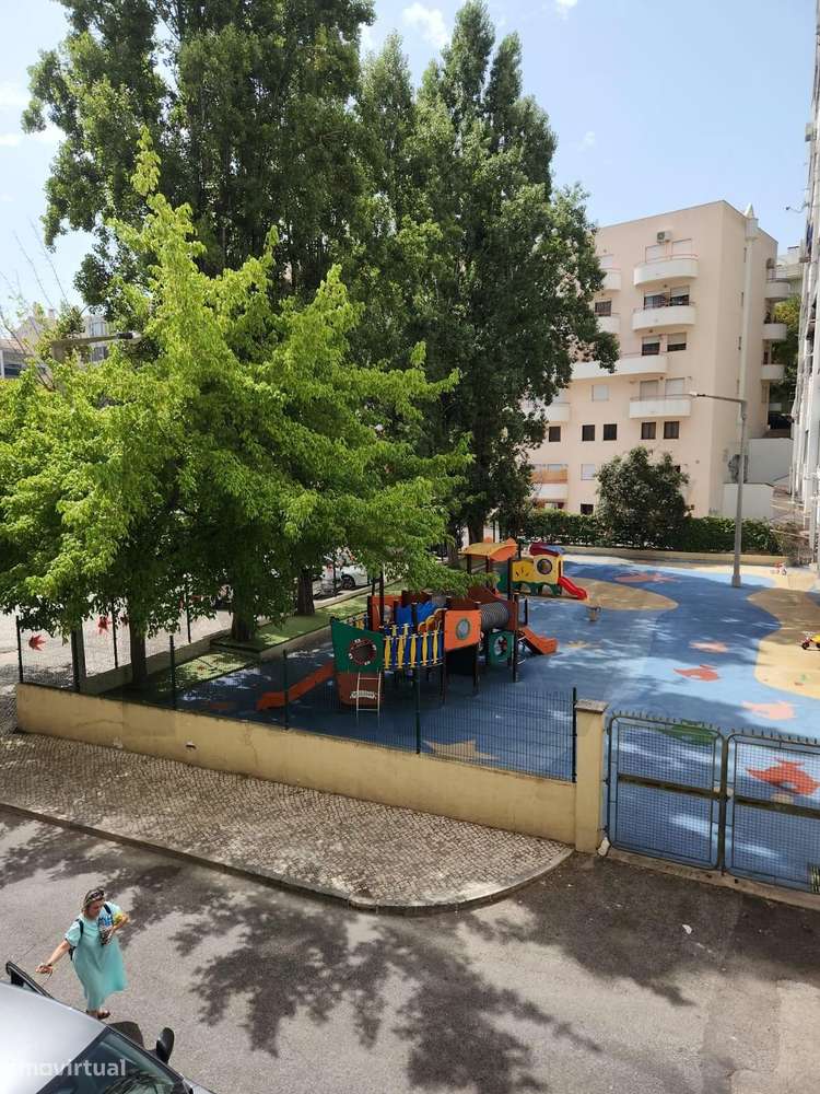 Apartamento T6 na Cova da Piedade - Grande imagem: 5/44