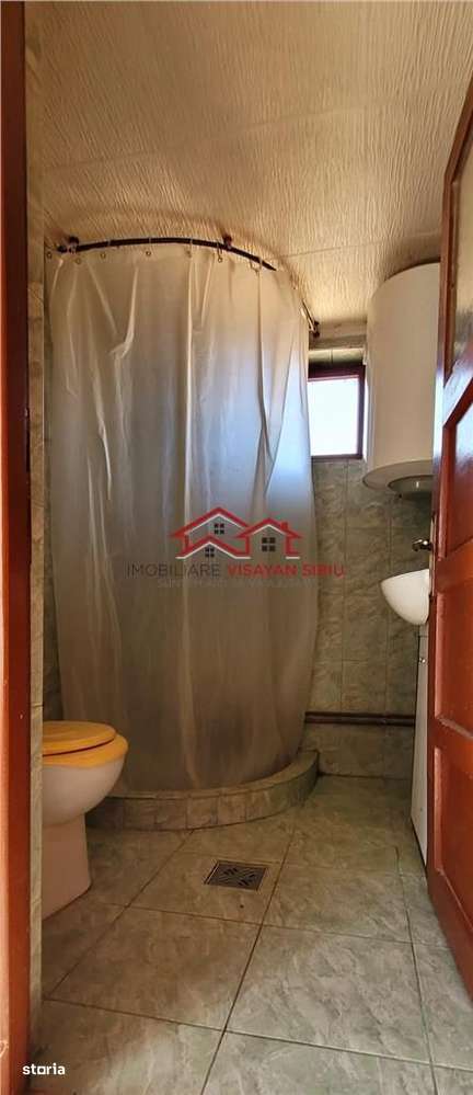 casa sat Vestem,com.Selimbar,aproape de Sibiu,comision 0-11