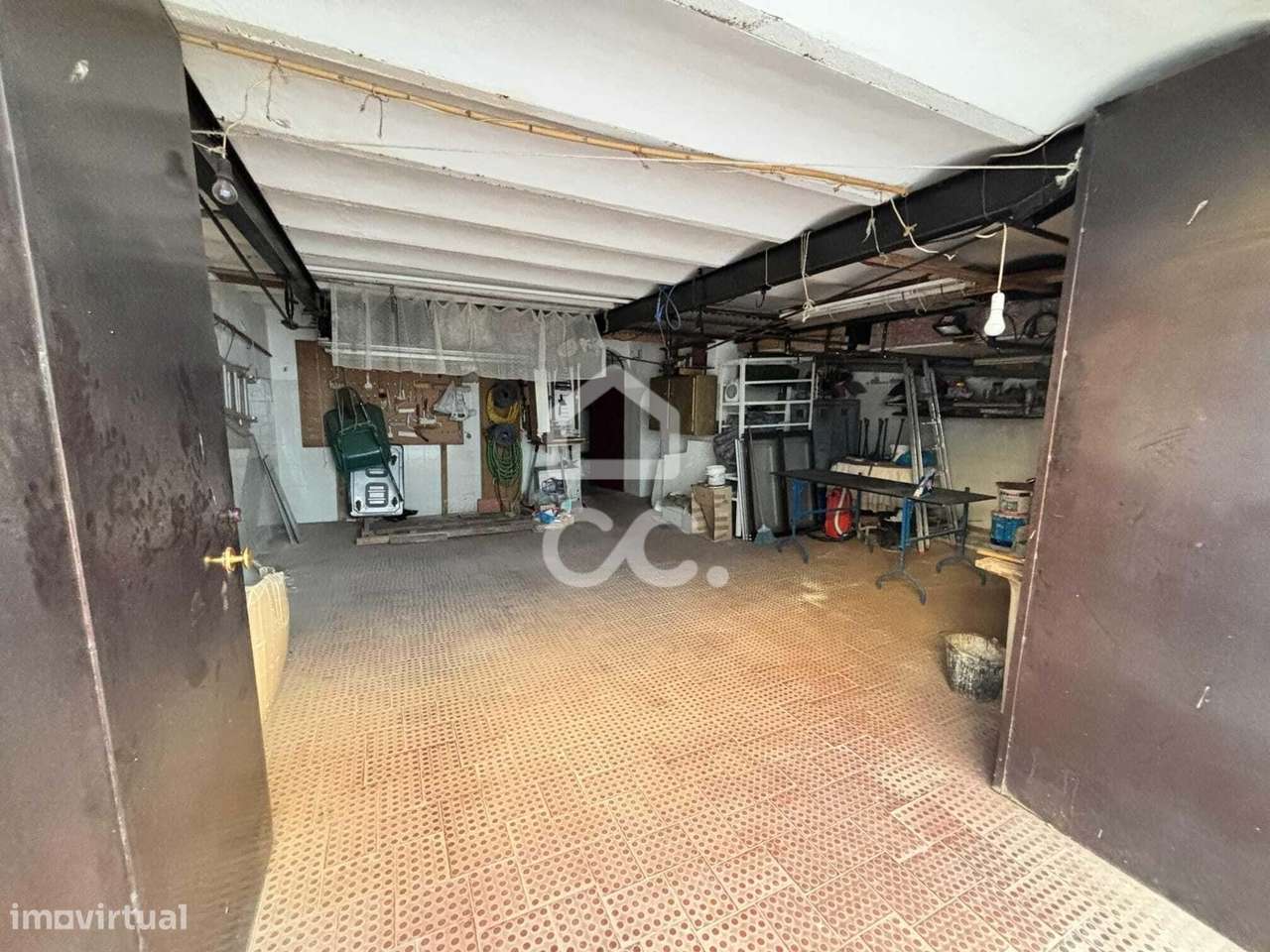 Moradia com 4 quartos no centro da cidade com garagem-34