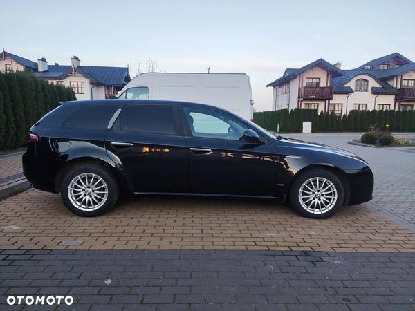 Alfa Romeo 159 1.9JTDM Distinctive - 33