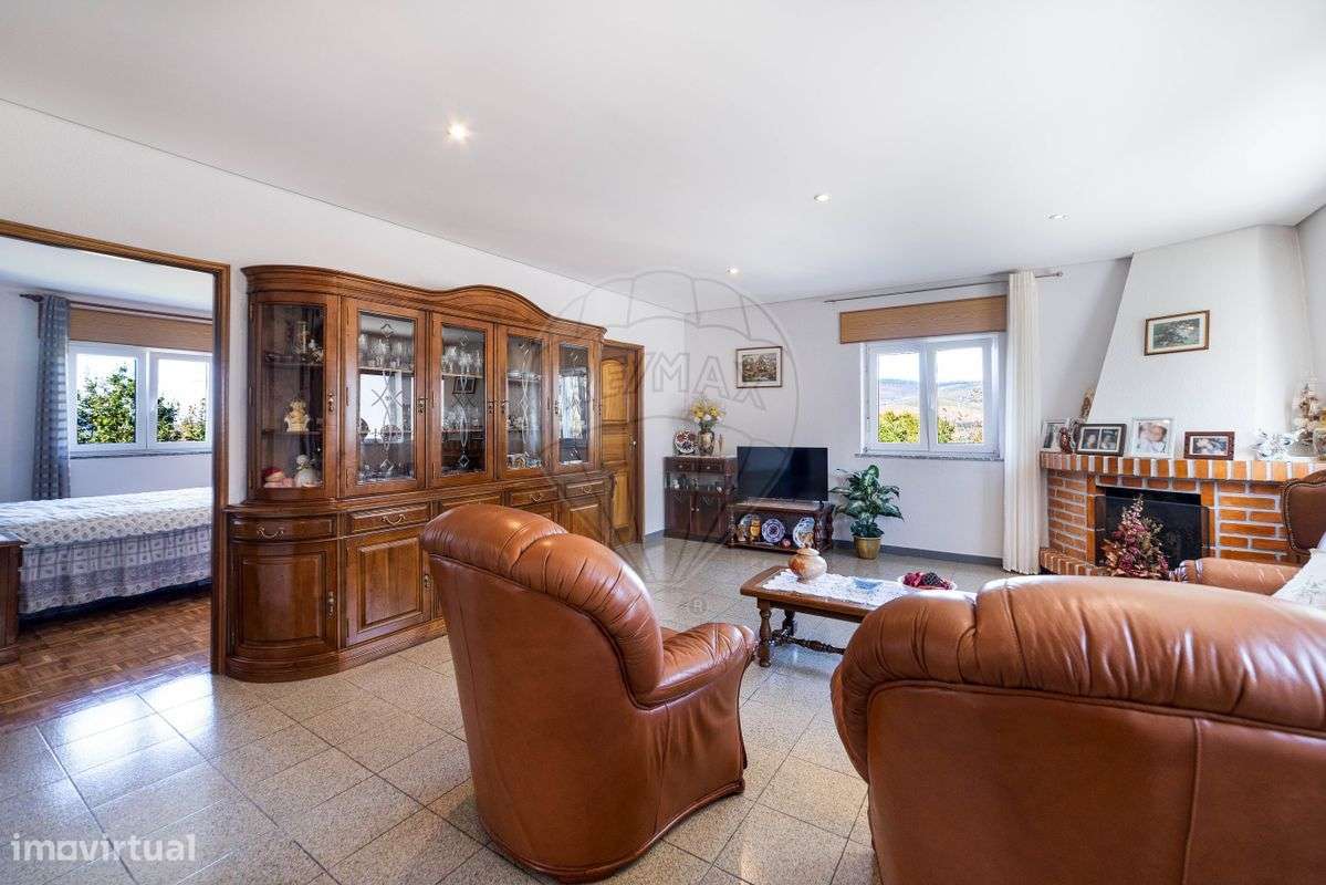 Moradia T4 à Venda em Montalegre, Ormeche - Grande imagem: 5/38