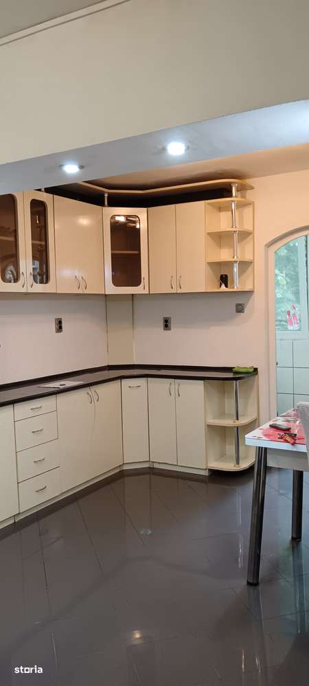 Chirie / Apartament 3 camere Rogerius et 2 / mobilat / utilat - Imagine principală: 4/8