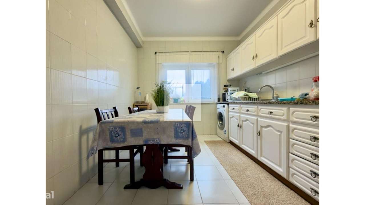 T2 com arrumo perto da praia - Grande imagem: 5/34