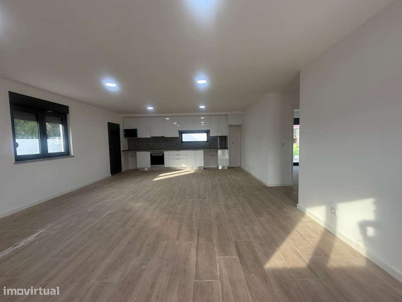 Moradia Térrea Isolada T2 Nova forrada a capoto em Fernão Ferro-8