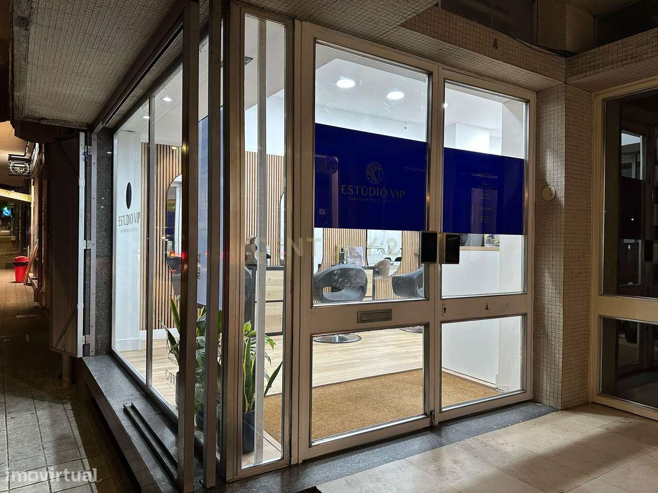 Trespasse de Salão de Cabeleireiro e Estética – Localização Premium no-14