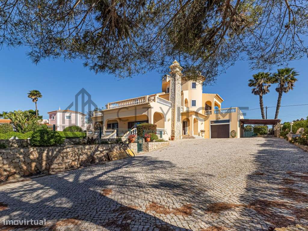 Moradia isolada T4 com piscina e garagem - Grande imagem: 2/46