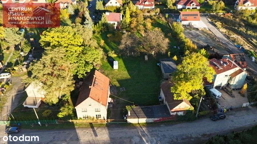 Działka budowlana z domem i zabudowaniami gospodar-3