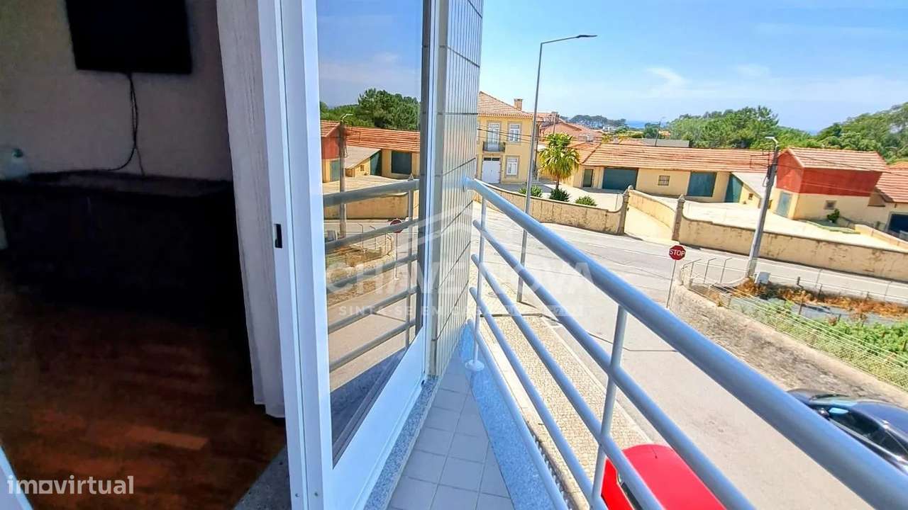 T2+1 Cond.Fechado c/piscina em Arcozelo (1000m)-25