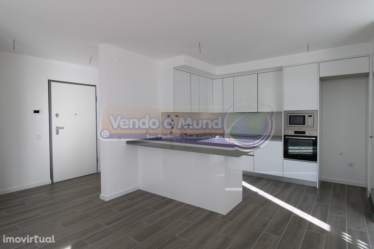 Apartamento T2 NOVO em Samora Correia (SC861)