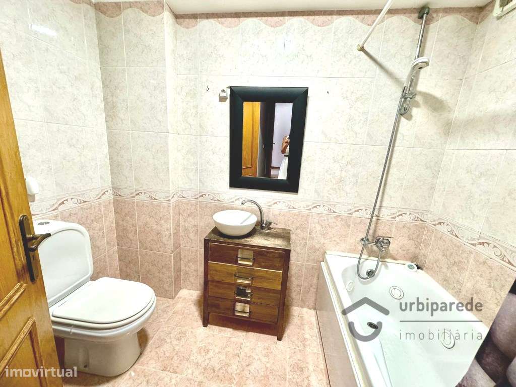 Apartamento T2+1 Duplex, c/ parqueamento, Ramada Caneças.-17