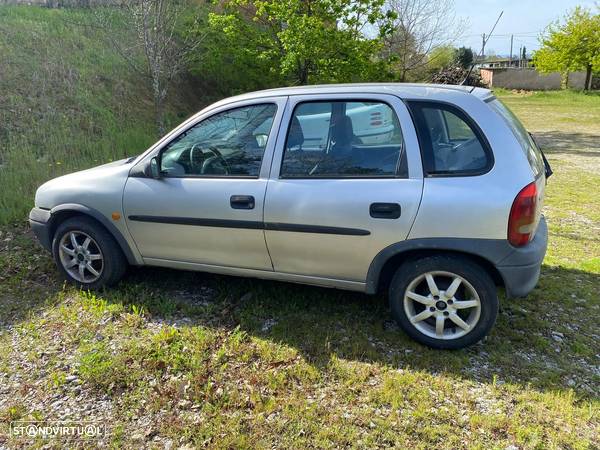 Opel Corsa B para peças - 3