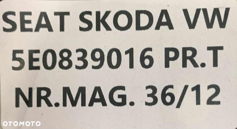 VW Passat B8 Skoda Octavia III 14-22r Zamek prawy tył tylny 7 pin 5E0839016 - 7