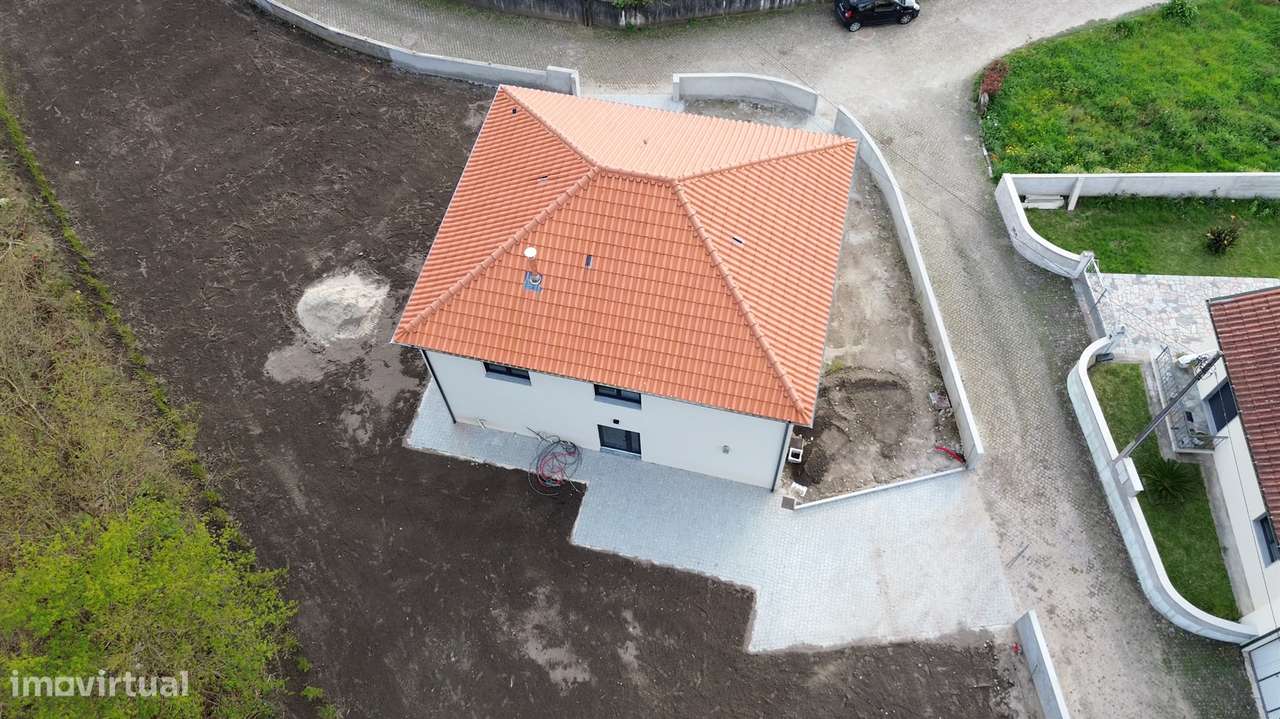 Moradia T3+1 DUPLEX Venda em Subportela, Deocriste e Portela Susã,Vian-12