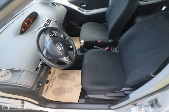 Toyota Yaris 1.0 VVT-i Comfort - 14