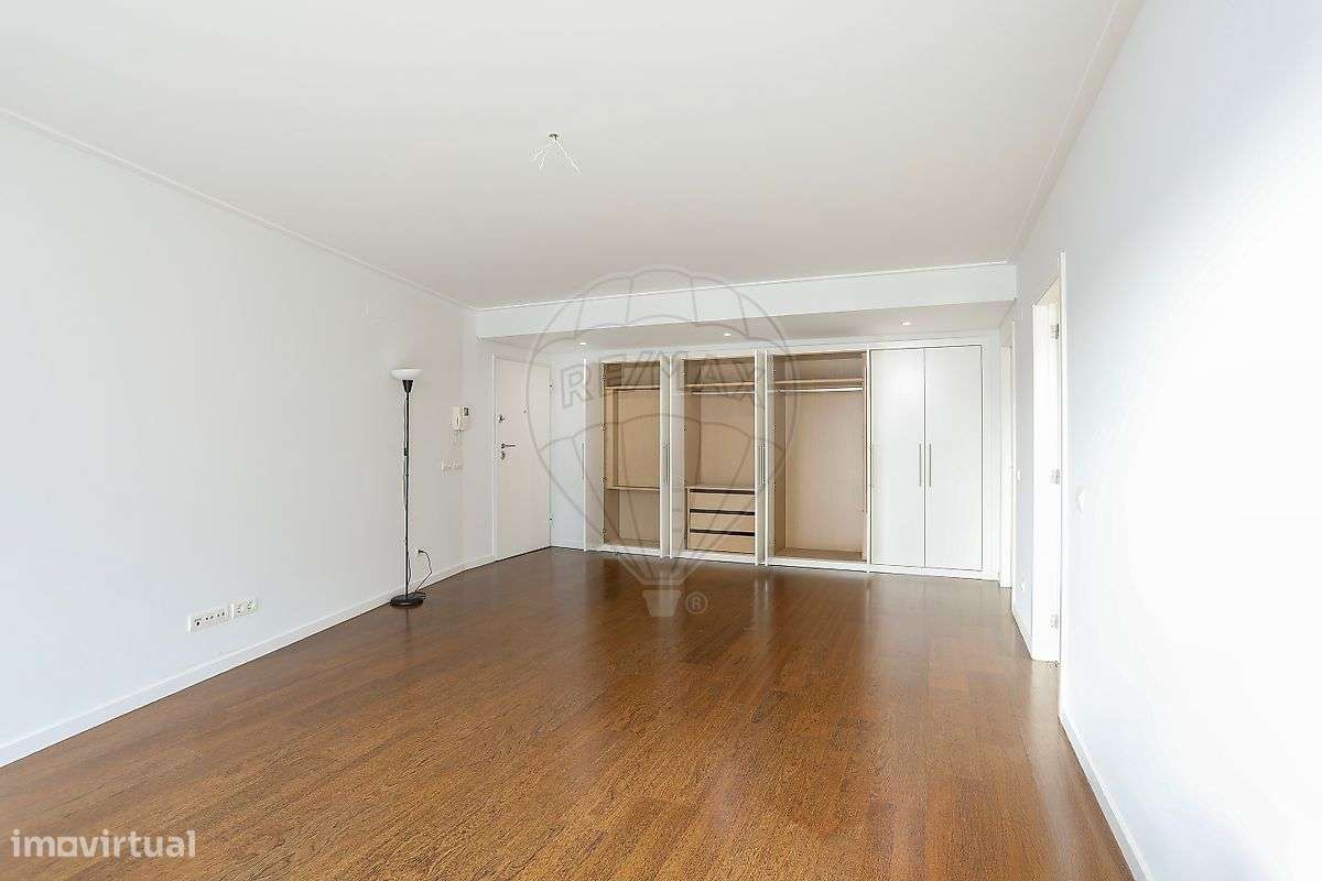 Apartamento T0 para arrendamento - Grande imagem: 4/24