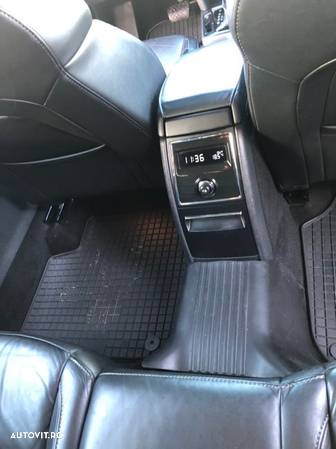 Skoda Superb 2.0 TDI DSG Elegance - 9