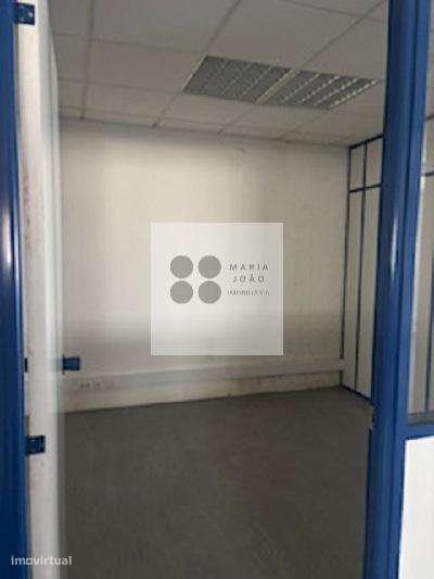 Armazém p/ Arrendar em Alhandra, Boa Localização. - Grande imagem: 5/12