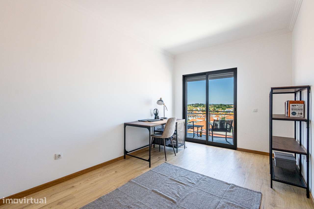 Apartamento T3 de Excelência no Centro do Cartaxo-30