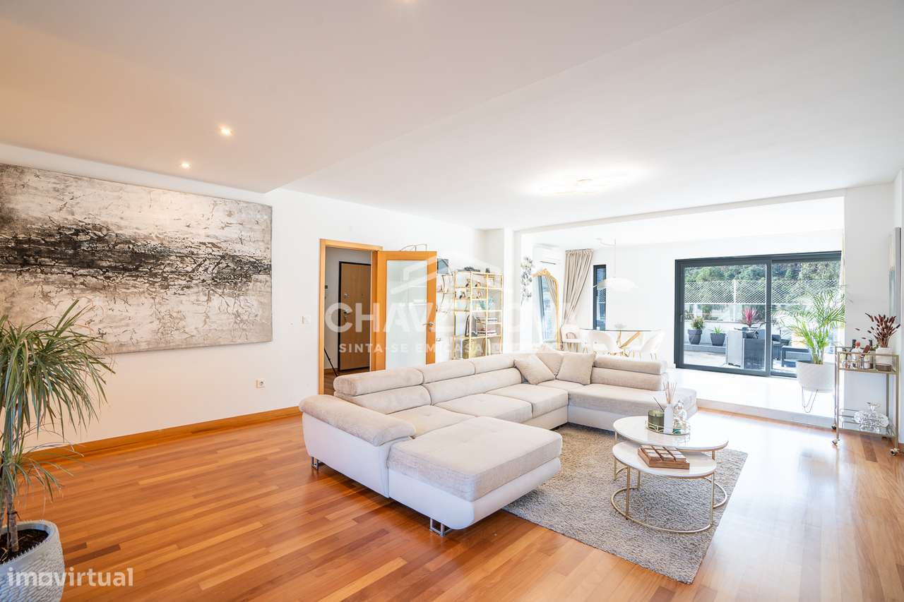 Apartamento T3, com terraço e box 4 carros situado em Campo- Valongo - Grande imagem: 4/42