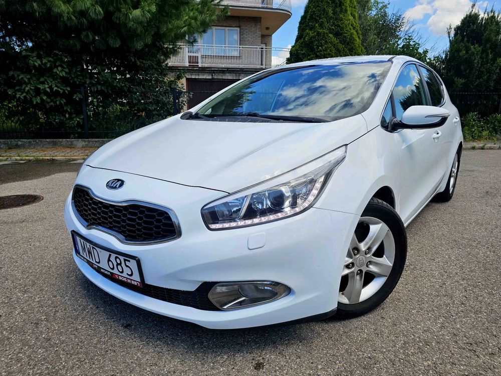 Kia Ceed II (2012-) 1.6 GDI ISG Platinum Edition 2012