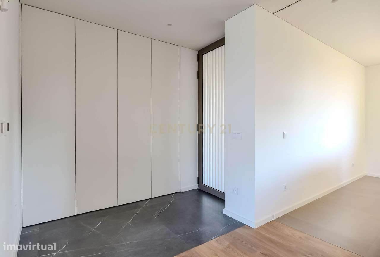 “Villas Jardim” – Moradias T3 e T4 Novas, 3 Frentes com Piscina em Fel - Grande imagem: 4/60