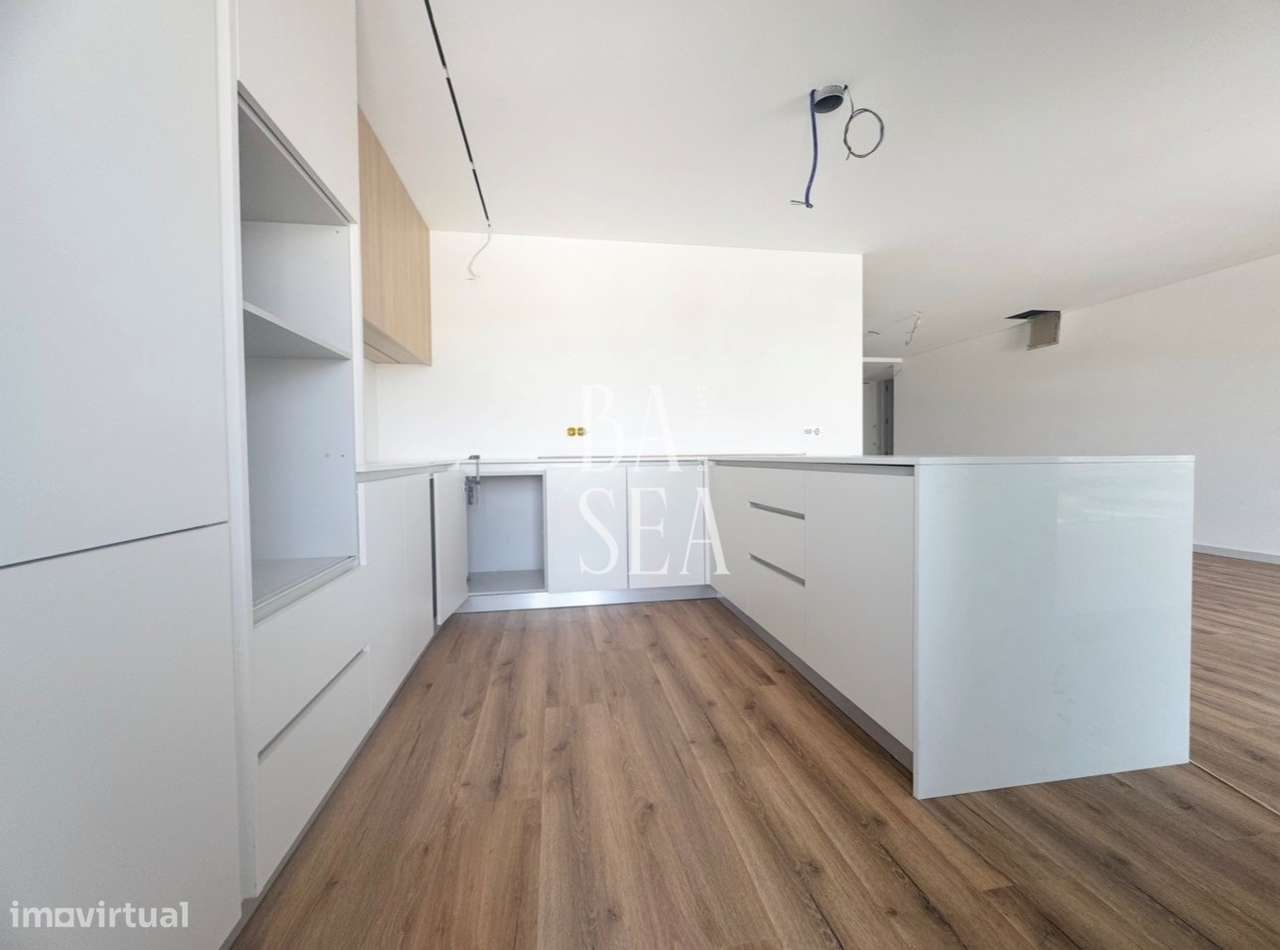 Apartamento T3 condomínio fechado  terraço em Celeiros Braga-1