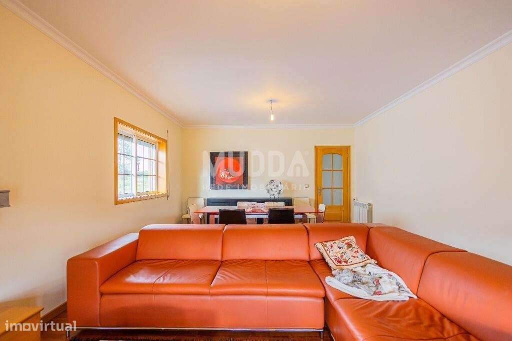 Moradia isolada com área exterior em Santa Maria da Feira - Grande imagem: 2/58