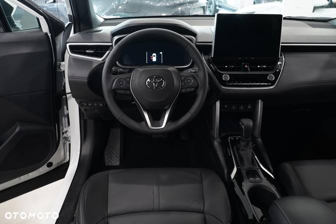 Toyota Corolla Cross 2.0 Hybrid Executive AWD - 12