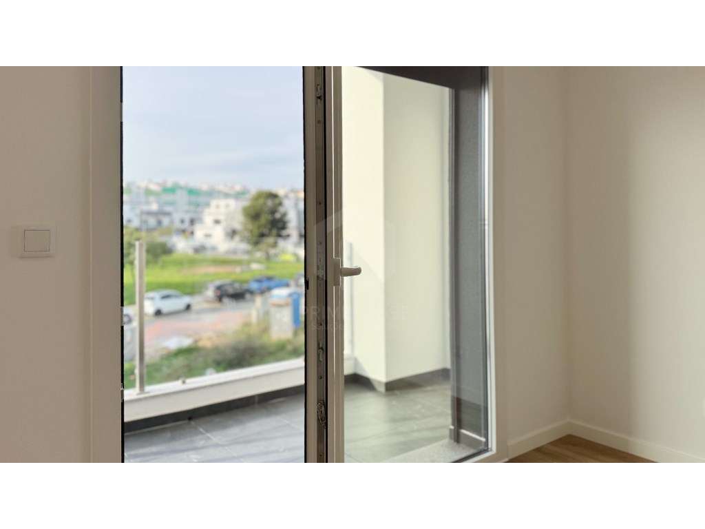 Moradia T4 com piscina - Quintinhas-30