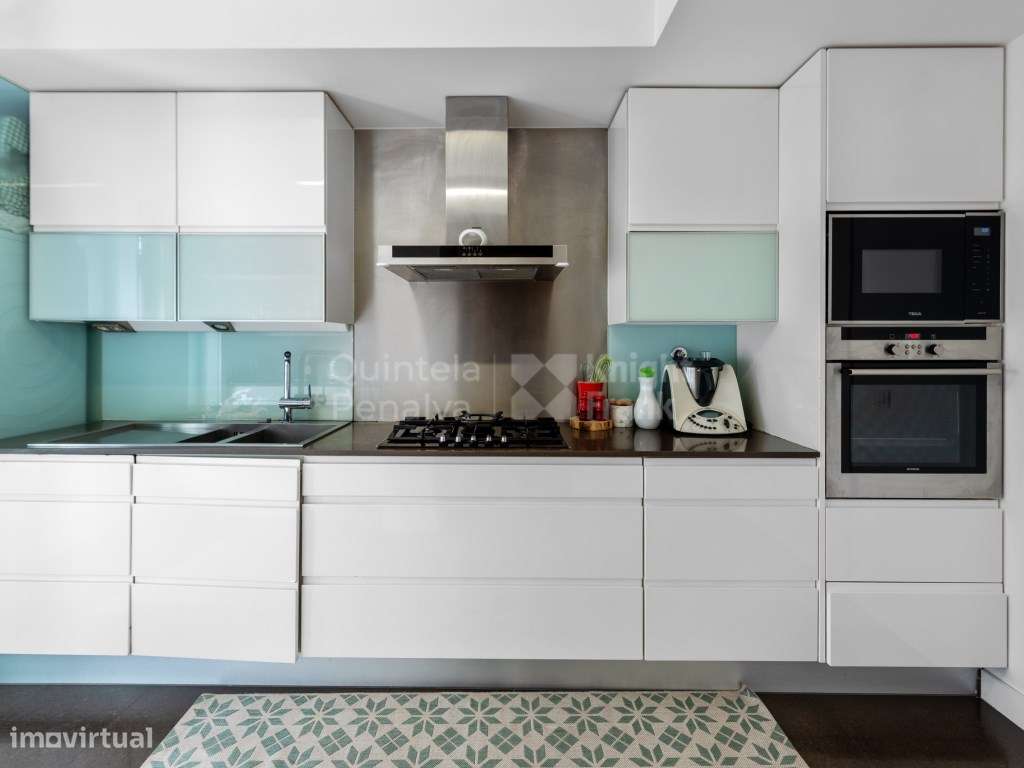 Apartamento T4 em condomínio de luxo privado na Lapa-10