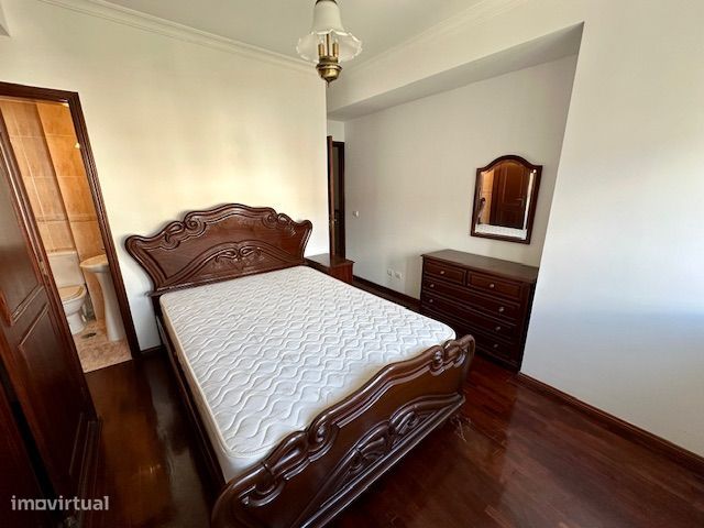Vendo Apartamento T.3 - Com parqueamento a 70 Mts da Praia em Nazaré-24