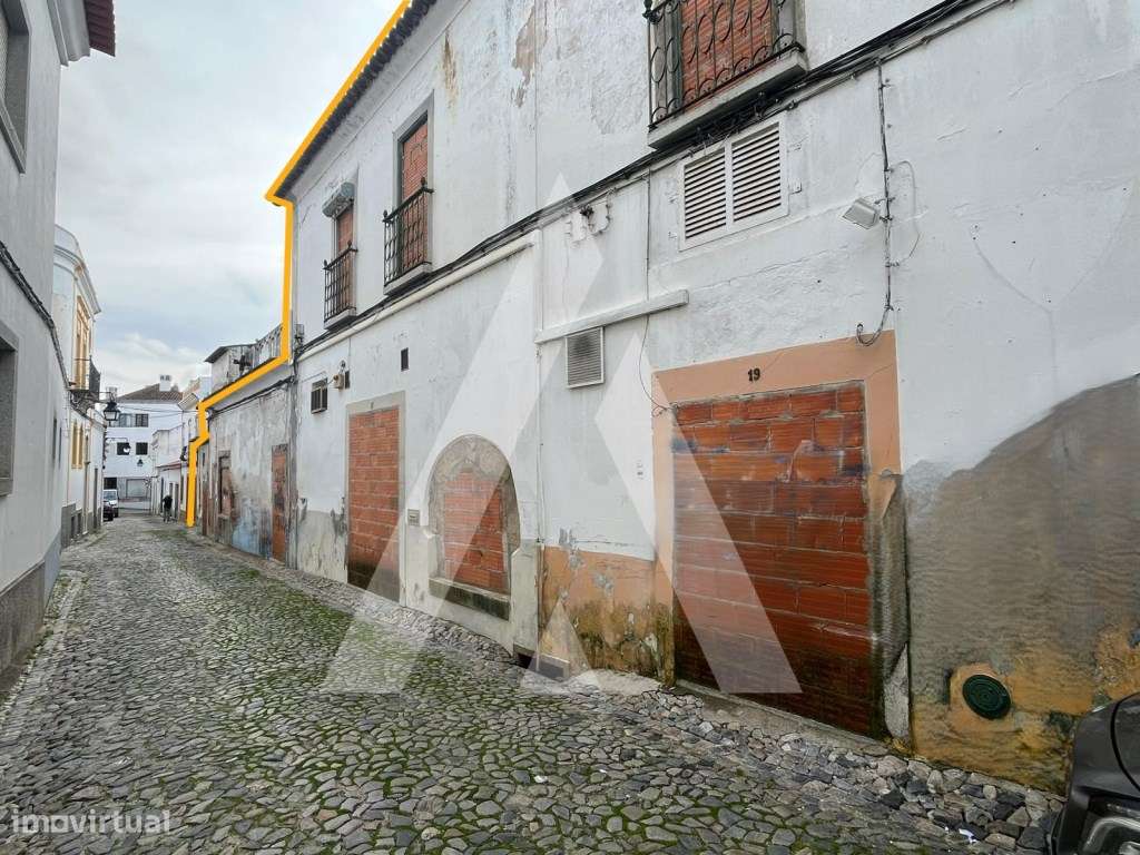 Oportunidade de Investimento Hoteleiro no Centro Histórico de Évora-10