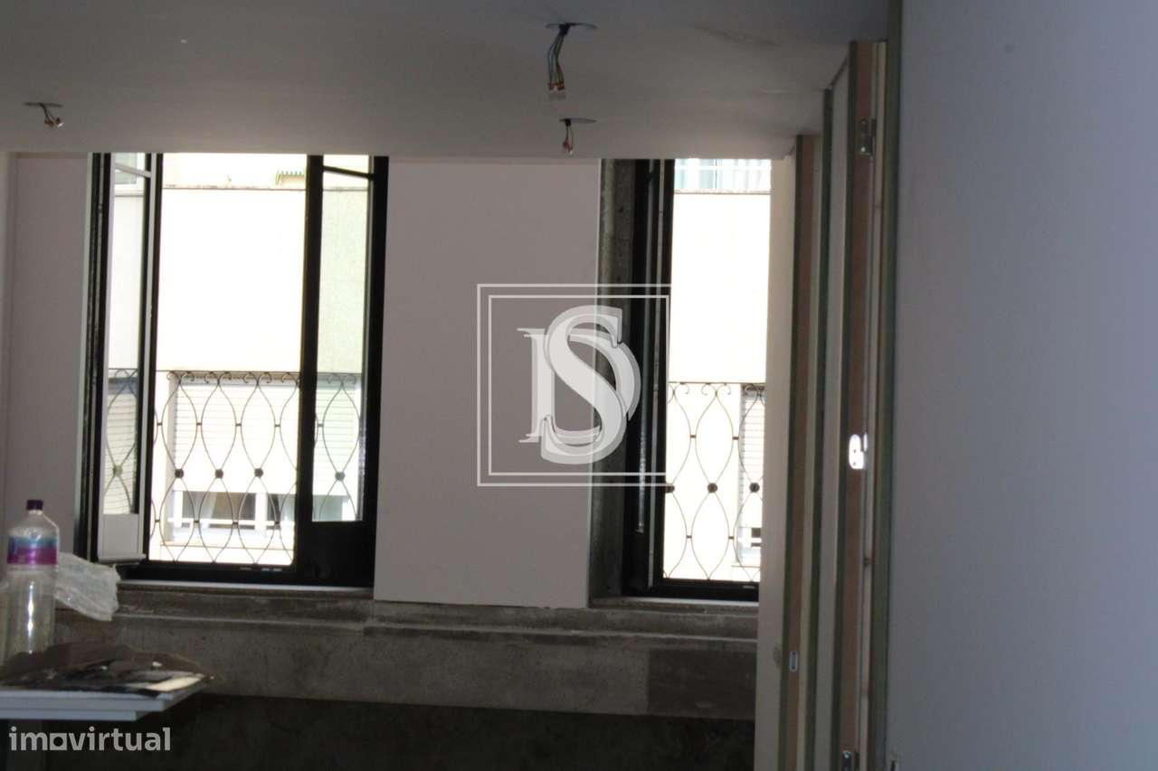 Apartamento T3 em Braga (São Vicente), em prédio reabilitado-22